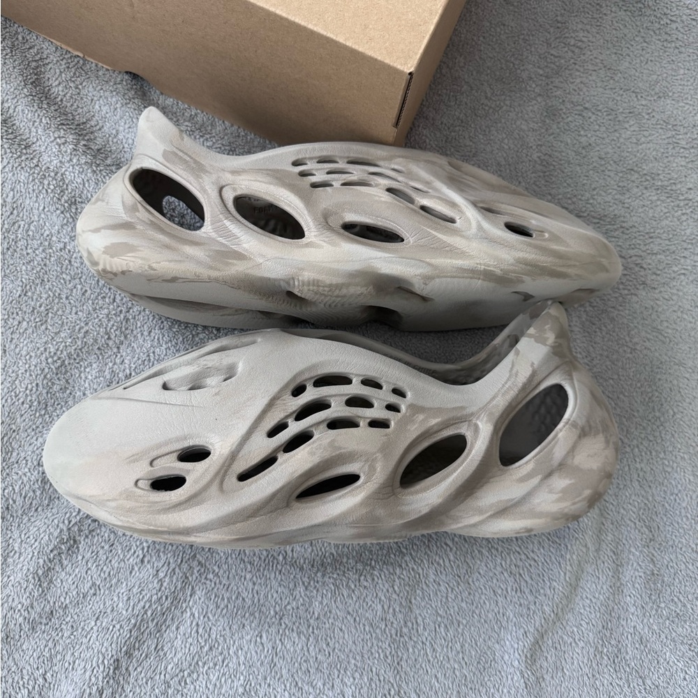 Yeezy Foam Runner 'Stone Sage'